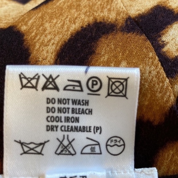 Escada silk leopard print skirt, lined, marked size 34=size 2 - Picture 9 of 11